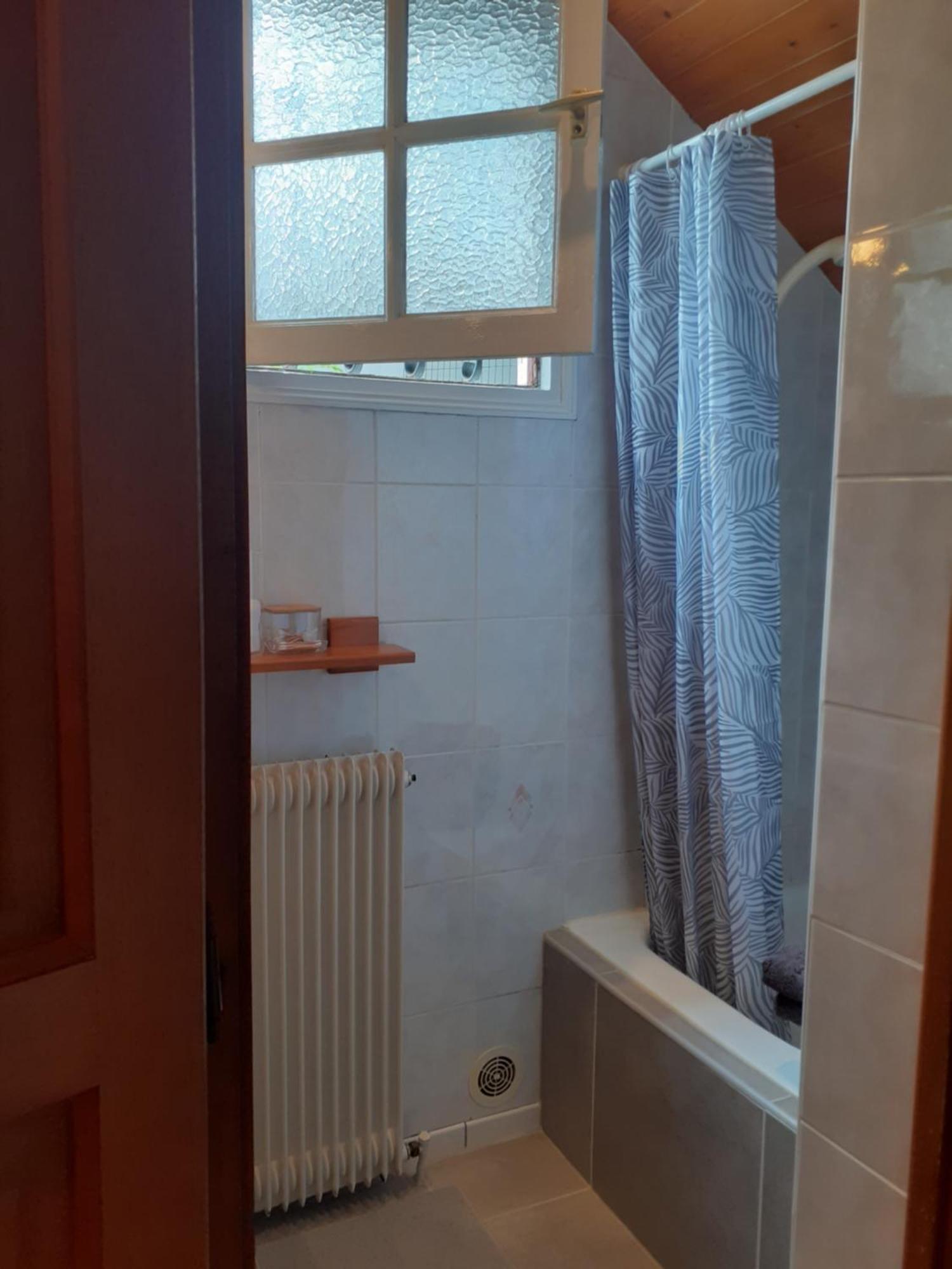 Au Bosquet, Chambre Et Salle De Bains Avec Petit Dejeuner A 600 M Du Centre Dans Un Cadre Calme Et Verdoyant Salies-de-Béarn Eksteriør billede